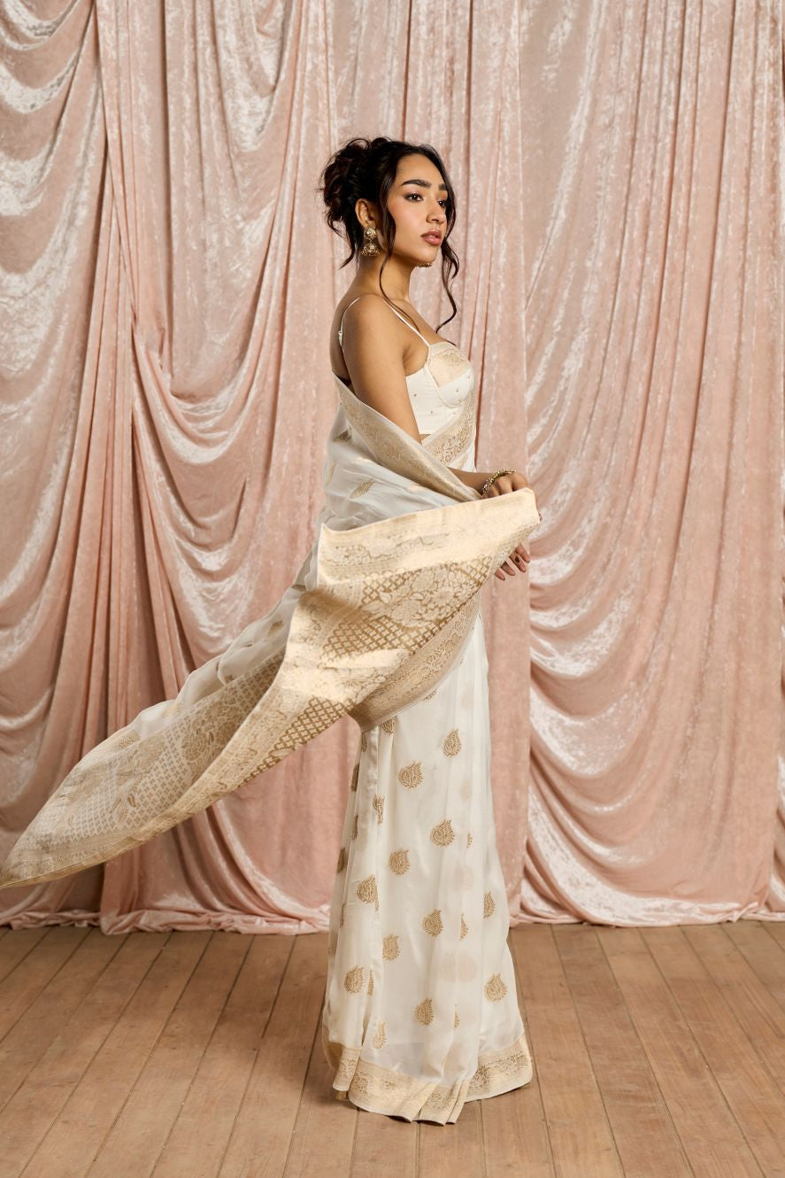 Haniya White and Gold Banarasi Pre-Draped Saree