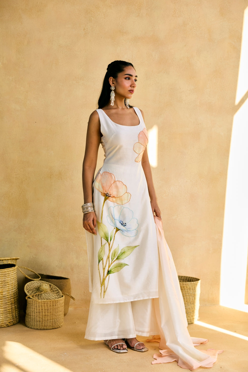 Masakali Floral Print White Kurta Set