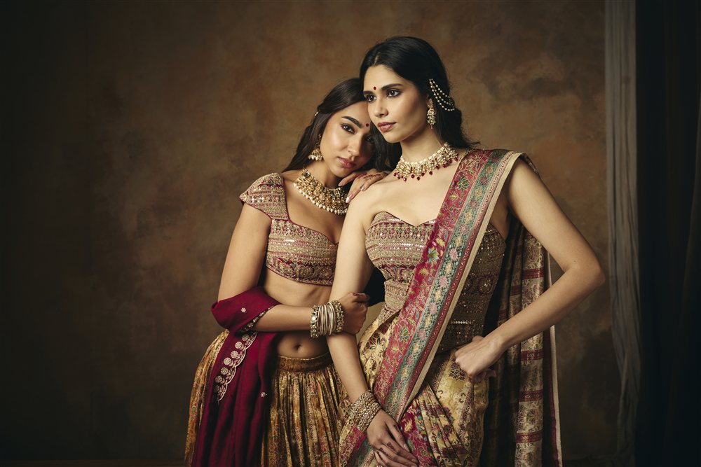 Vasundhara Banarasi Tissue Pre Draped Saree Set