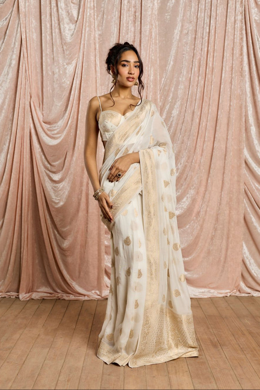 Haniya White and Gold Banarasi Pre-Draped Saree